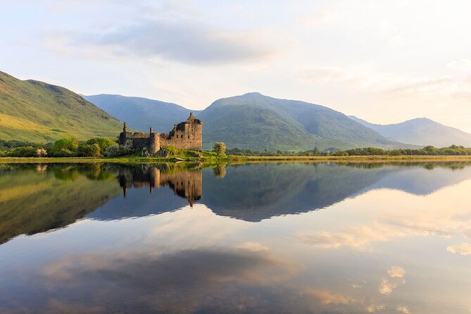 1 Day Castles, West Highlands and Loch Lomond Tour from Edinburgh - A comfort stop at Tyndrum