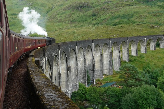 2-Day Jacobite Experience including the Hogwarts Express from Edinburgh - Loch Ness by boat, with Urquhart Castle in view