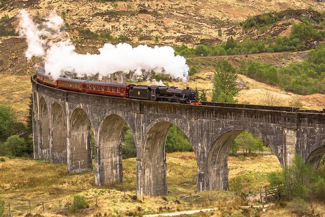 3-Day Isle of Skye, 'Hogwarts Express' Train and Highlands Tour - From Edinburgh toward Glencoe