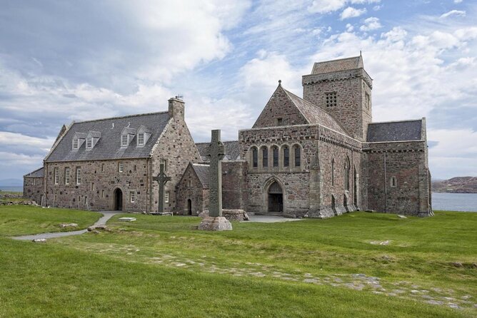 4-Day Magical Mull, Iona & West Highlands Small-Group Tour from Edinburgh - What the price includes, and what it does not