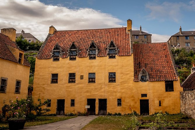 4-Day Outlander Trail Tour from Edinburgh Including Admissions - Outlander locations with a larger story behind them
