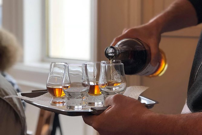 5 Day Islay Whisky Tour from Edinburgh - Day 5: Ferry back, Inveraray and Loch Lomond