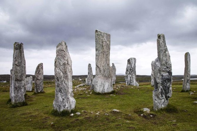 6-Day Outer Hebrides and Isle of Skye Small-Group Tour from Edinburgh - Eilean Donan Castle, Glencoe, and the road back