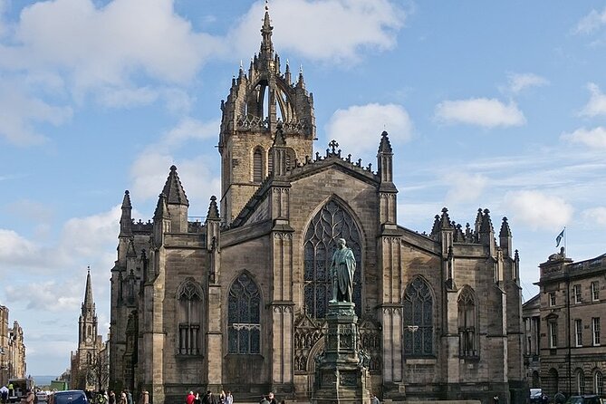 A History of Witchcraft in Edinburgh: A Self-Guided Audio Tour - Victoria Terrace and the Wizard of West Bow