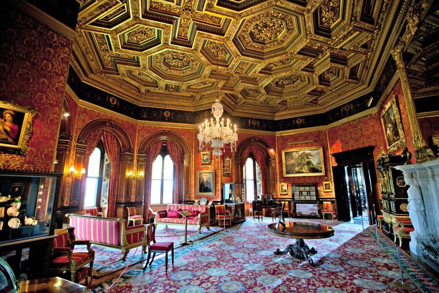 Alnwick Castle and Scottish Borders Tour from Edinburgh - Alnwick Castle and its screen connections