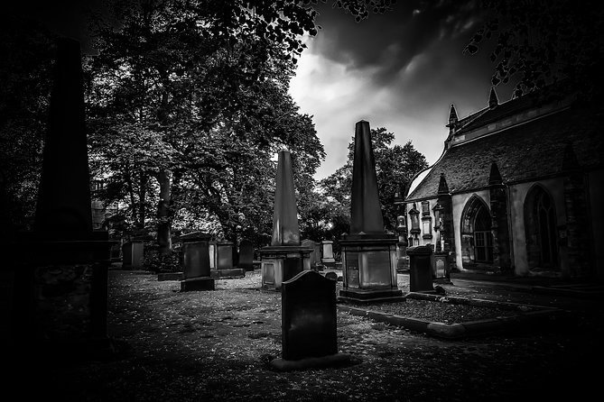 City of the Dead Haunted Graveyard Tour - At a glance