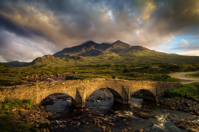 Edinburgh:5-Day Isle of Skye, Inverness & Loch Ness Tour w/Hostel - Day 5: Highland life and a final stop in Dunkeld
