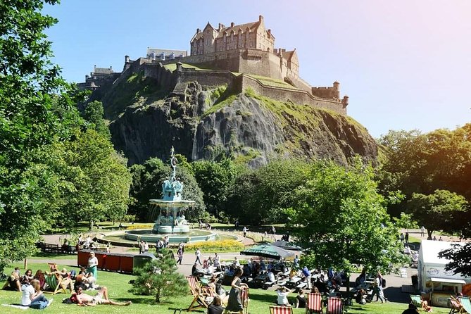 Edinburgh Castle Guided Walking Tour in English - Who will get the most from this tour?