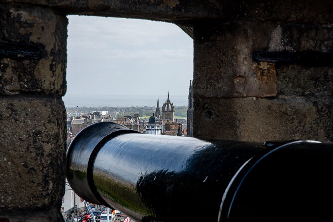 Edinburgh Castle: Guided Walking Tour with Entry Ticket - Who will enjoy this tour most?