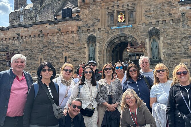 Edinburgh Castle & Royal Mile Walking Tour - Ticket Included - What to know before you book