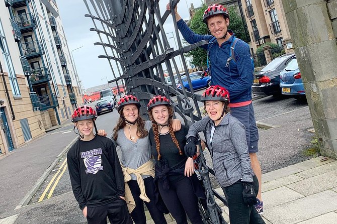 Edinburgh City Bike Tour - Choice of E-Bike or Manual - Price, equipment and practical details