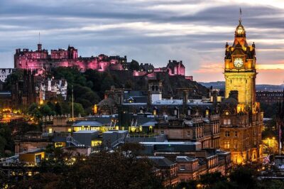 Edinburgh Darkside Walking Tour: Mysteries, Murder and Legends