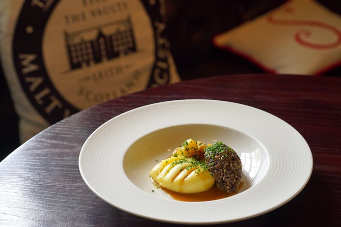 Edinburgh Food & Drink Tour with EatWalk Tours - Who will get the most from it?