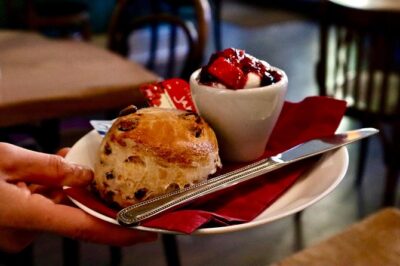 Edinburgh Food Tour with Scotch, Haggis, a Secret Dish & More