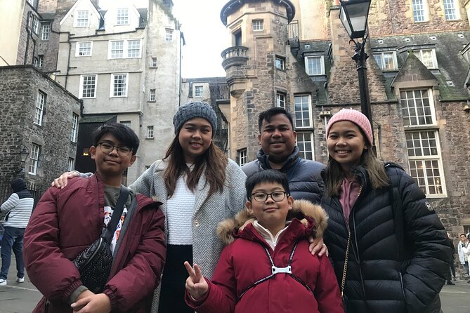 Edinburgh Highlights & Hidden Gems: Private Tour with a Local - What the price covers, and what it doesn’t