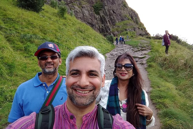 Edinburgh Highlights & Hidden Gems: Private Tour with a Local - Meeting up and making the day work