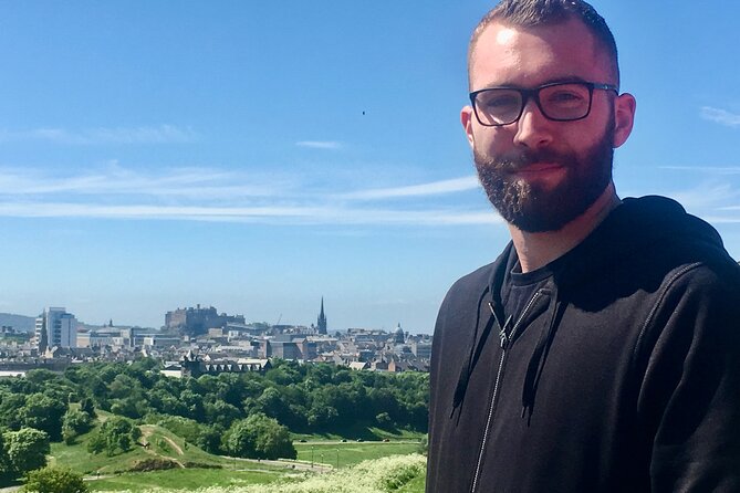 Edinburgh Highlights & Hidden Gems: Private Tour with a Local - Old Town stories, pubs, and whisky