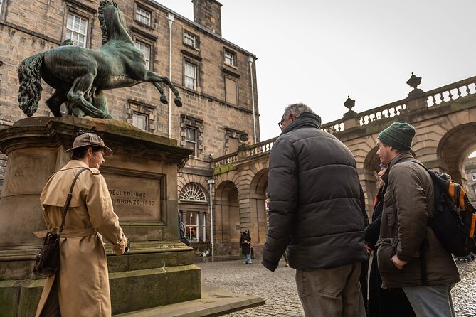 Edinburgh Historical Gems Tour with Whisky & Local Flavours - Taste Scotland as well as hearing about it