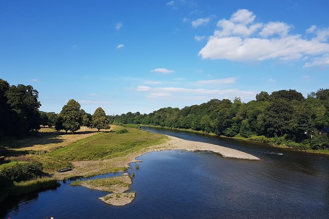 Edinburgh: Holy Island, Alnwick Castle & Kingdom of Northumbria - What the day feels like from the coach