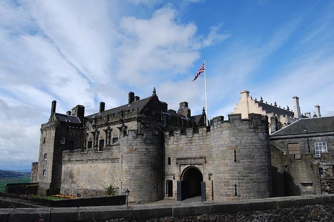 Edinburgh: Loch Lomond, Stirling Castle and the Kelpies Day Tour - South Queensferry and the return to Edinburgh
