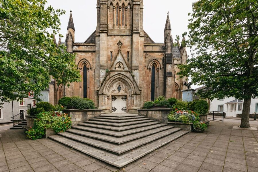 Edinburgh: Loch Ness, Glencoe, Coos & the Highlands Day Tour - Tyndrum, Stirling and the way back