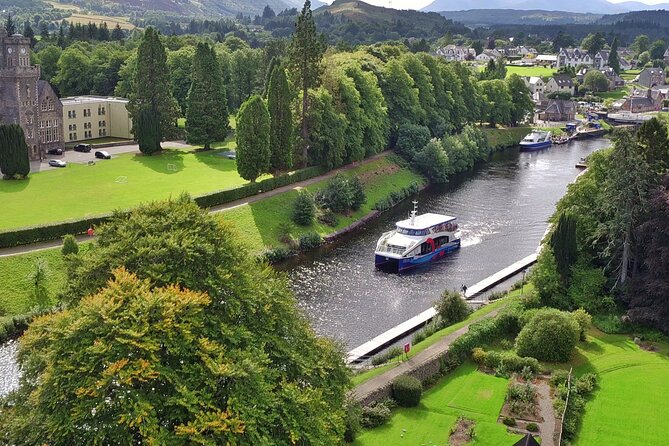 Edinburgh: Loch Ness, Glencoe & The Highlands - The Highlands begin long before Loch Ness