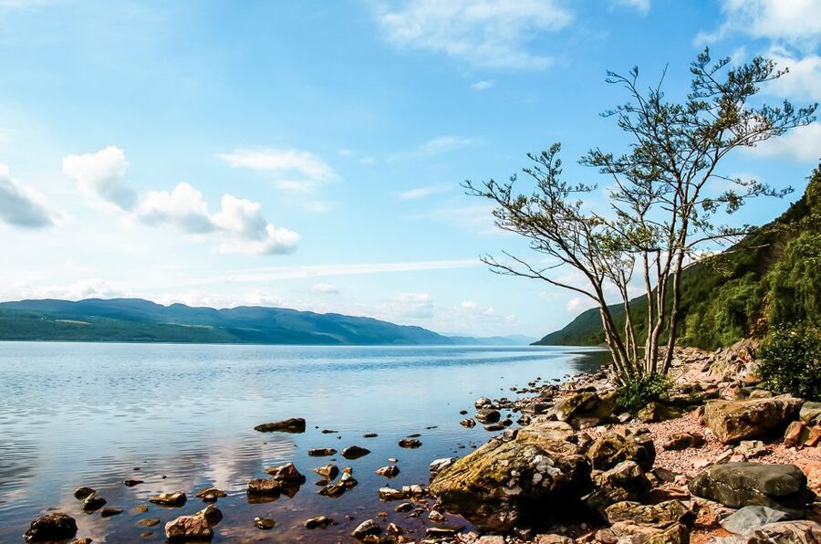 Edinburgh: Loch Ness, Glencoe & the Scottish Highlands Tour - The guide and coach shape the day