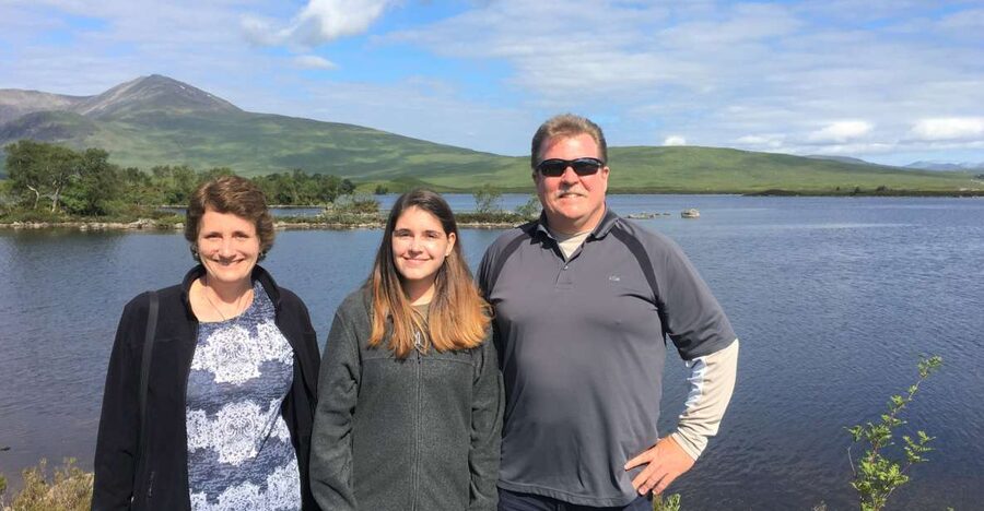 Edinburgh: Loch Ness, Scenic Walk, Glencoe & Whisky Day Tour - A whisky dram, not a distillery tour