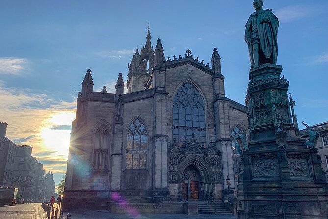 Edinburgh Old Town: Historical Guided Walking Tour - What the route does, and what it does not promise