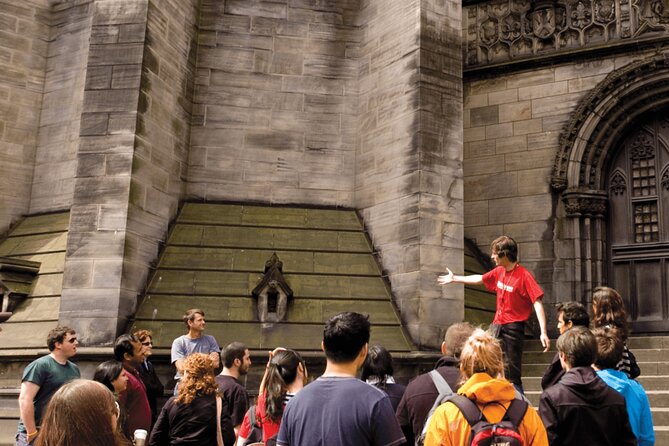 Edinburgh: Old Town's Highlights Walking Tour - The Guide Can Make the Difference