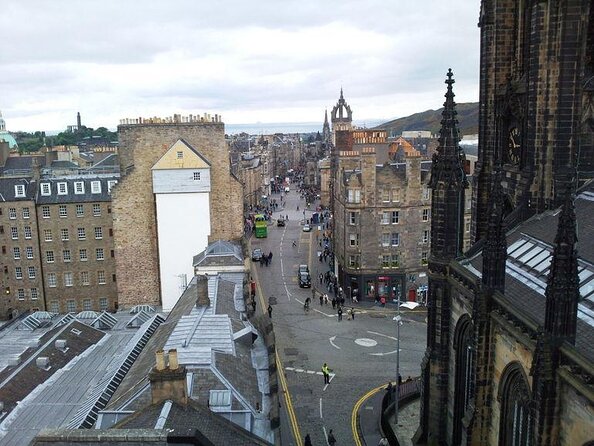 Edinburgh Private Walking Tour - At a glance