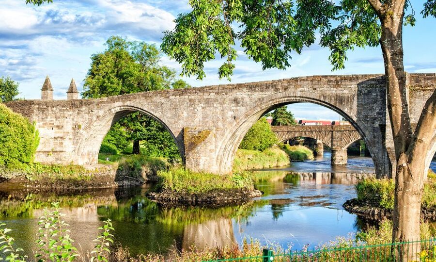 Edinburgh: Stirling, Whisky and St Andrews Tour in Spanish - Should you book the Stirling, Whisky and St Andrews tour?