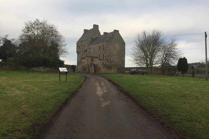 Edinburgh: The Outlander, Palaces & Jacobites Tour - Standing stones, then Culross