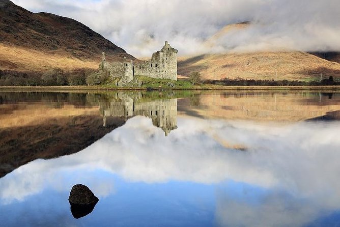 Edinburgh: West Highland Lochs, Mountains & Castles - A quick look across Loch Lomond at Luss
