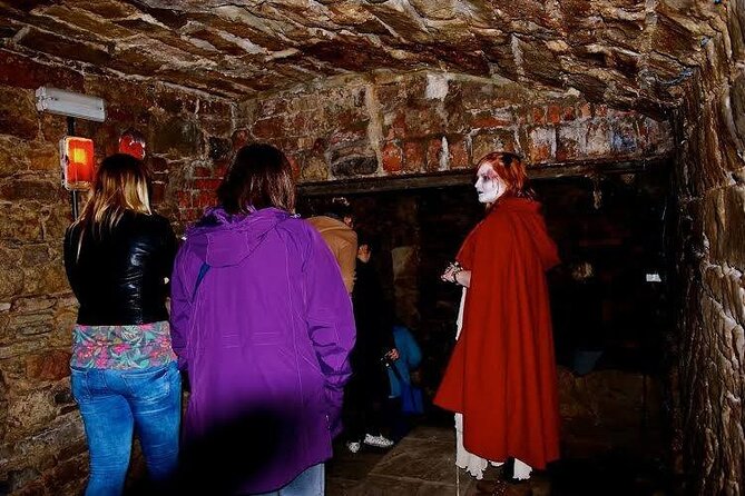 Extreme Paranormal Underground Ghost Tour in Edinburgh - Who should book this Edinburgh ghost walk?