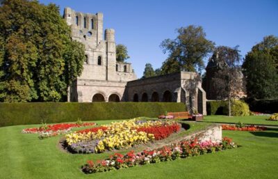 Alnwick Castle and Scottish Borders Tour