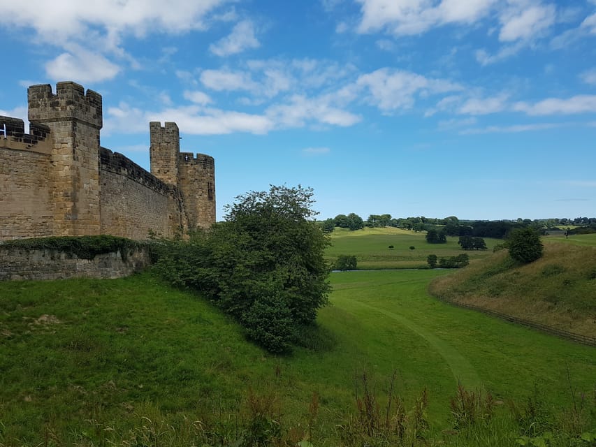 From Edinburgh: Holy Island, Alnwick Castle & Northumbria - Who will get the most from this day