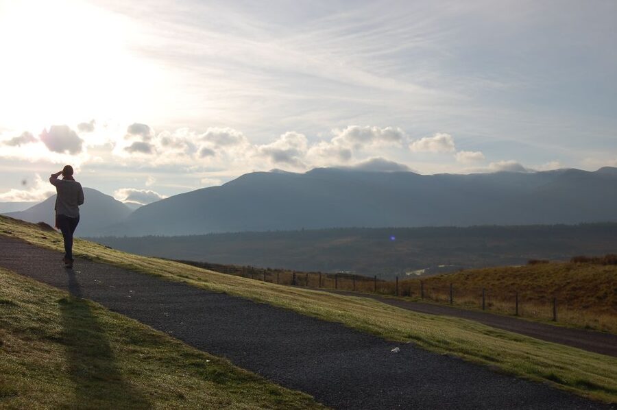 From Edinburgh: Isle of Skye and Hogwarts Express 4-Day Trip - Loch Ness, Eilean Donan and the first taste of Skye