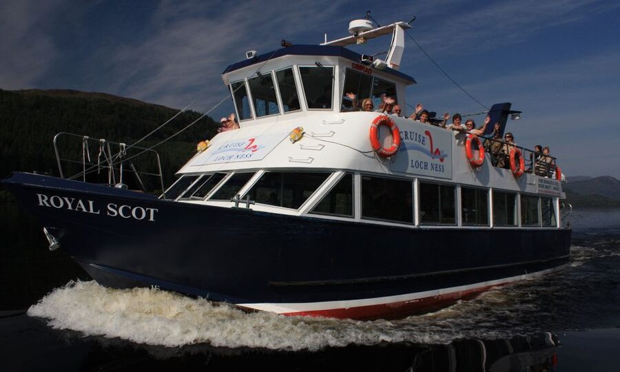 From Edinburgh: Loch Ness and Highlands Tour in Spanish - What the $82 fare buys, and what it does not