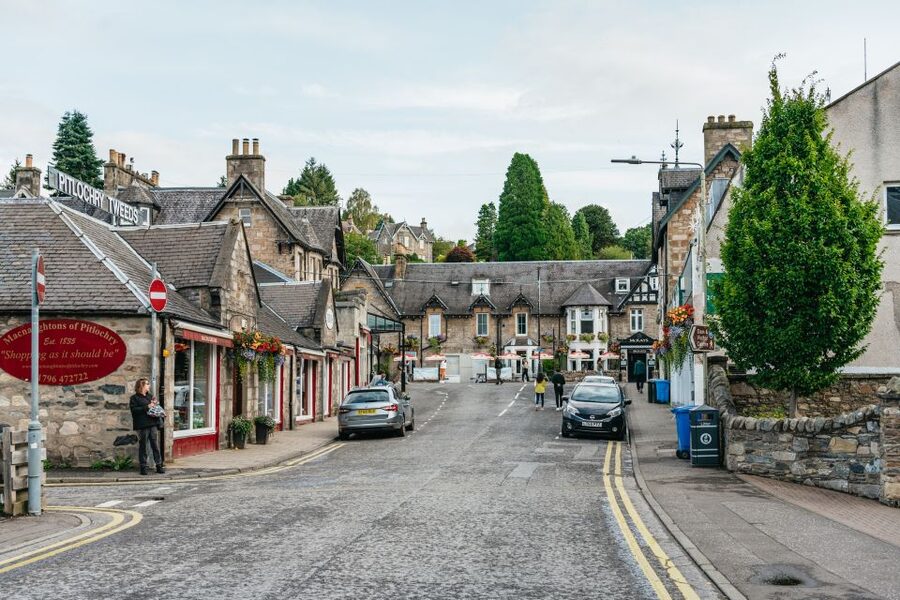 From Edinburgh: Loch Ness, Glencoe & Scottish Highlands Tour - What the price buys, and what it does not