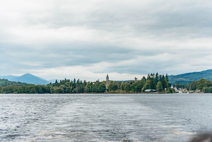 From Edinburgh: Loch Ness, Glenoce & The Highlands Day Tour - Loch Ness: your choice of cruise, walk or lunch