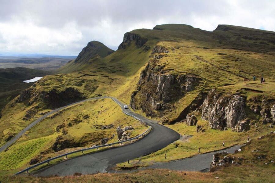 From Edinburgh: Outer Hebrides & Isle of Skye 6-Day Tour - Blackhouses, forts and western Lewis on Day 3