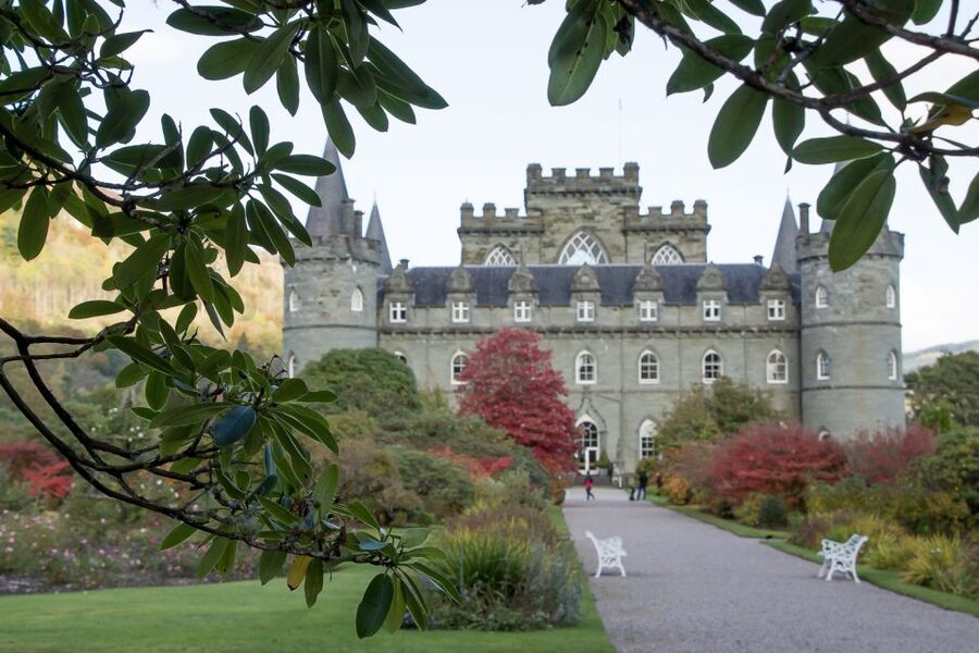 From Edinburgh: West Highland Lochs and Castles Day Trip - From Edinburgh into the Highlands