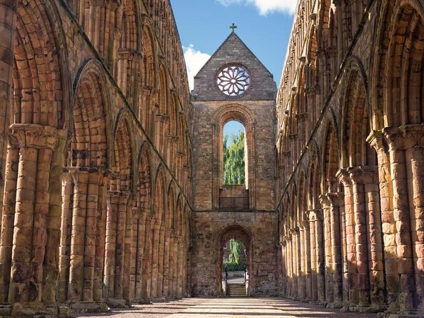 Hadrian's Wall & The Borders Tour from Edinburgh Incl. Admission - Birdoswald and the journey north