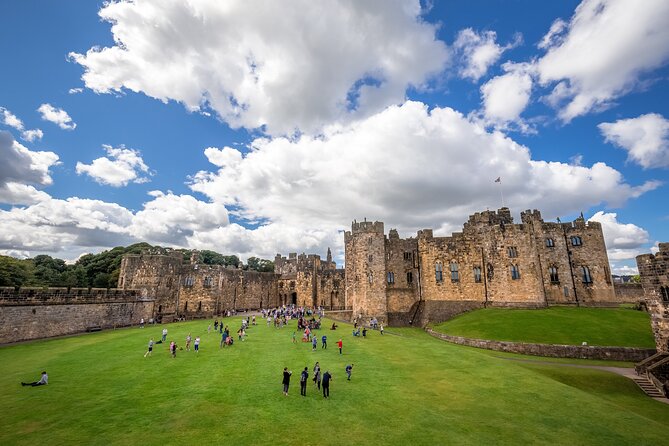 Harry Potter's Alnwick Castle and Scottish Borders Day Trip - FAQ