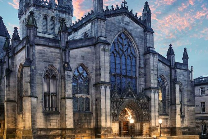 Highlights from the Royal Mile: A Self-Guided Audio Tour - The Royal Mile works best as a story, not a checklist