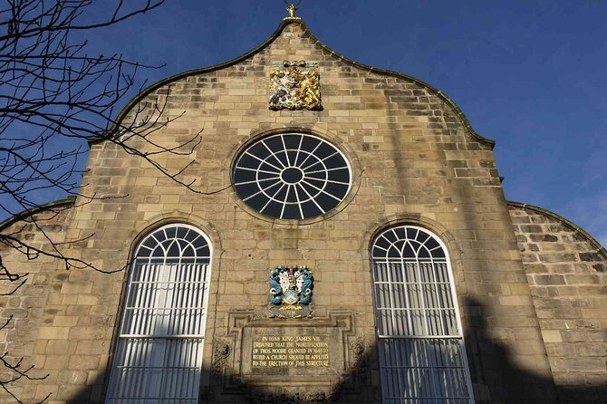 Highlights from the Royal Mile: A Self-Guided Audio Tour - Castlehill and the four parts of the Mile