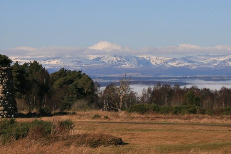 Inverness and The Highlands 2-Day Tour from Edinburgh - Culloden Moor and Clava Cairns