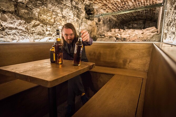 Luxury Whisky Tasting in Edinburgh's Underground Vaults | 90min - The experience at a glance