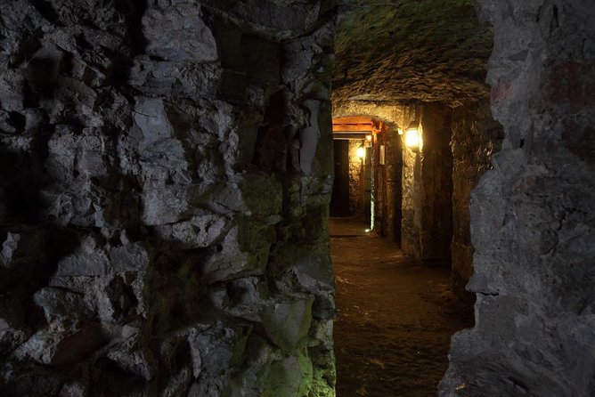 Multi-Sensory Night Walking Tour with Haunted Vaults in Edinburgh - Is $37.46 fair for an hour?